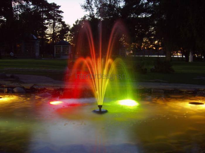 разноцветный фонтан