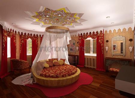 кровать в центре комнаты с потолочным балдахином