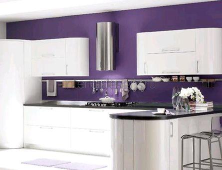 дизайн кухни в фиолетовом цвете